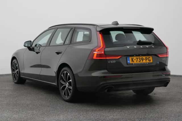Volvo V60 (2021) thumbnail 5