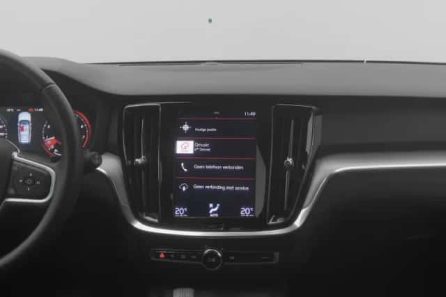 Volvo V60 (2021) thumbnail 8