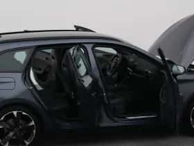 CUPRA Leon (2023) thumbnail 34