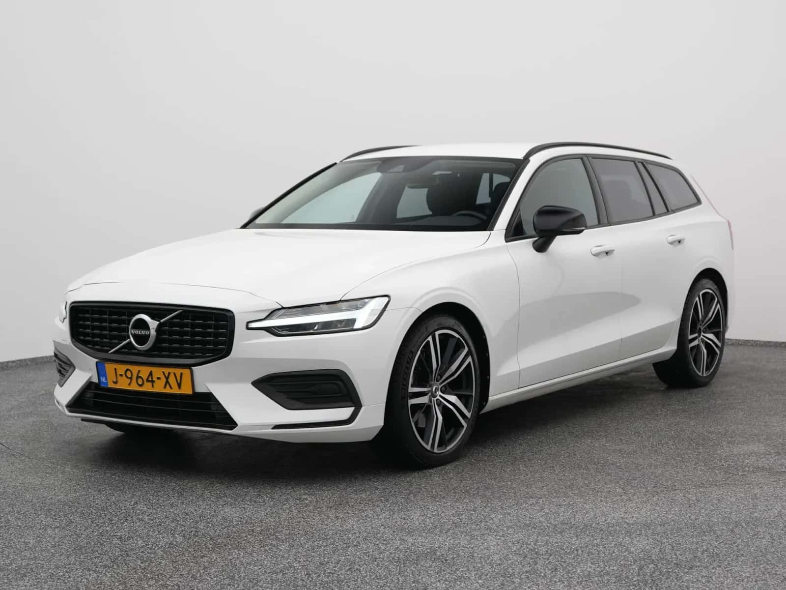 Volvo V60 (2020) — foto 1