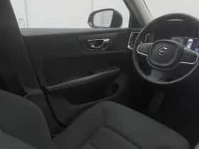 Volvo V60 (2020) thumbnail 11