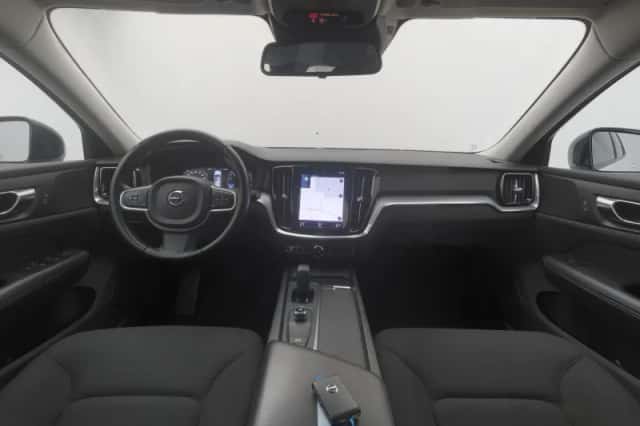Volvo V60 (2020) thumbnail 3