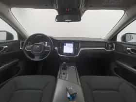 Volvo V60 (2020) thumbnail 3