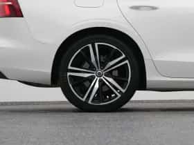 Volvo V60 (2020) thumbnail 41