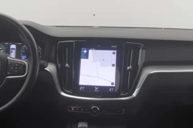 Volvo V60 (2020) thumbnail 8