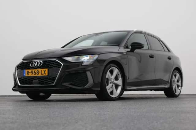 Audi A3 (2021) thumbnail 15