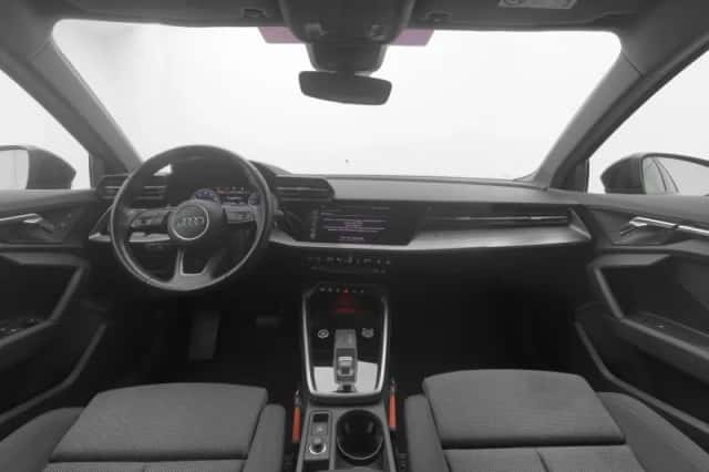 Audi A3 (2021) thumbnail 3