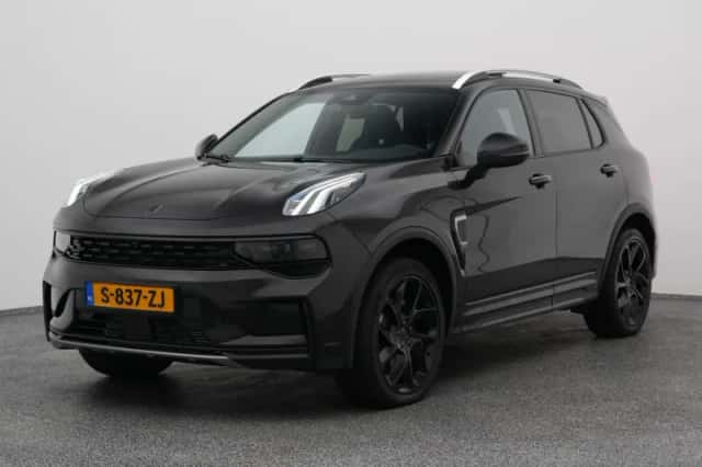 Lynk & Co 01 (2023) thumbnail 1