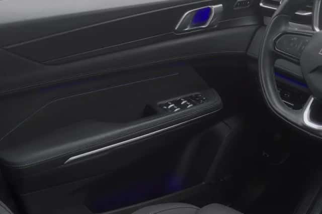 Lynk & Co 01 (2023) thumbnail 11