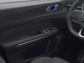 Lynk & Co 01 (2023) thumbnail 11