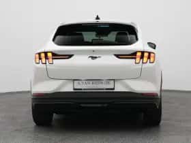 Ford Mustang (2023) thumbnail 11