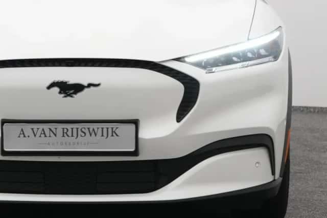 Ford Mustang (2023) thumbnail 20