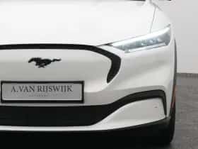 Ford Mustang (2023) thumbnail 20