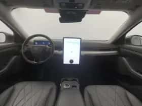 Ford Mustang (2023) thumbnail 3