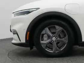 Ford Mustang (2023) thumbnail 22