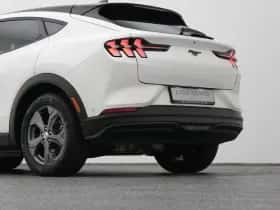 Ford Mustang (2023) thumbnail 23