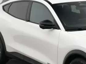 Ford Mustang (2023) thumbnail 24