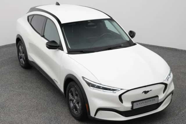 Ford Mustang (2023) thumbnail 25