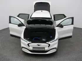 Ford Mustang (2023) thumbnail 28