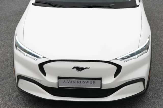 Ford Mustang (2023) thumbnail 31