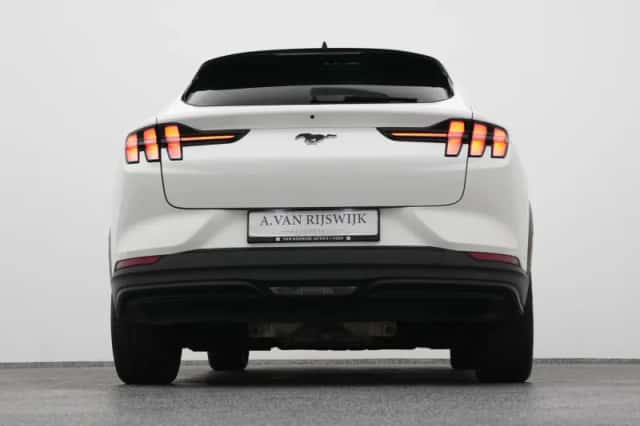 Ford Mustang (2023) thumbnail 37
