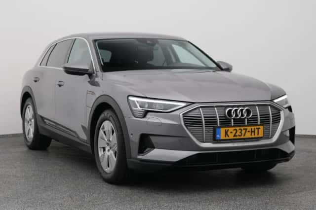 Audi e-tron (2020) thumbnail 2