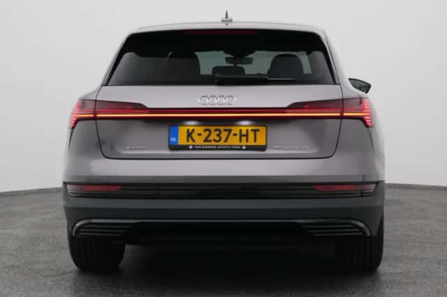 Audi e-tron (2020) thumbnail 11