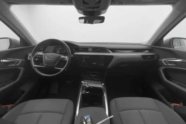Audi e-tron (2020) thumbnail 3