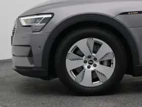 Audi e-tron (2020) thumbnail 22