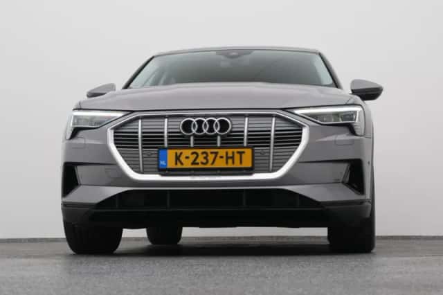 Audi e-tron (2020) thumbnail 36