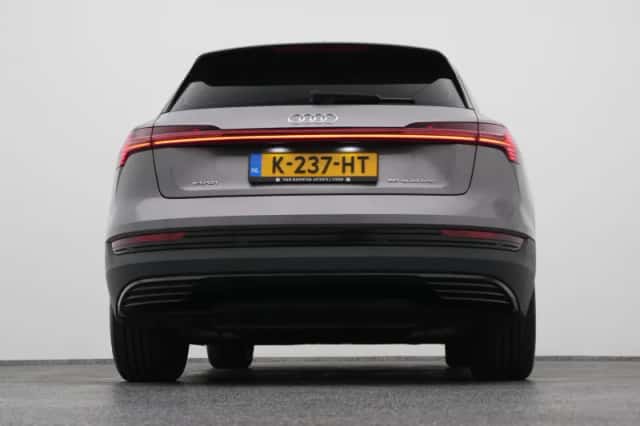 Audi e-tron (2020) thumbnail 37