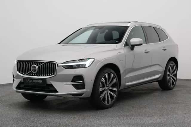 Volvo XC60 (2024) thumbnail 1