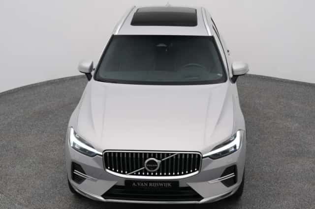 Volvo XC60 (2024) thumbnail 26