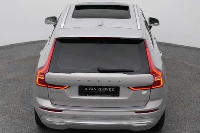 Volvo XC60 (2024) thumbnail 28