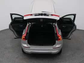 Volvo XC60 (2024) thumbnail 29