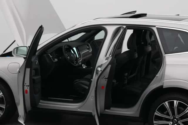 Volvo XC60 (2024) thumbnail 33