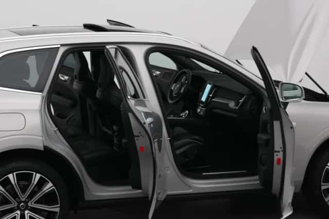 Volvo XC60 (2024) thumbnail 34