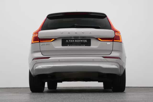 Volvo XC60 (2024) thumbnail 36