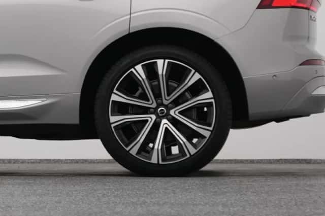 Volvo XC60 (2024) thumbnail 40