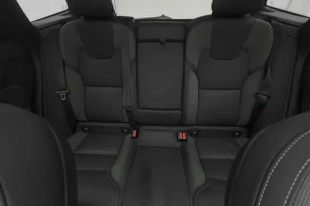 Volvo XC60 (2024) thumbnail 5
