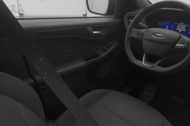 Ford Kuga (2023) thumbnail 11