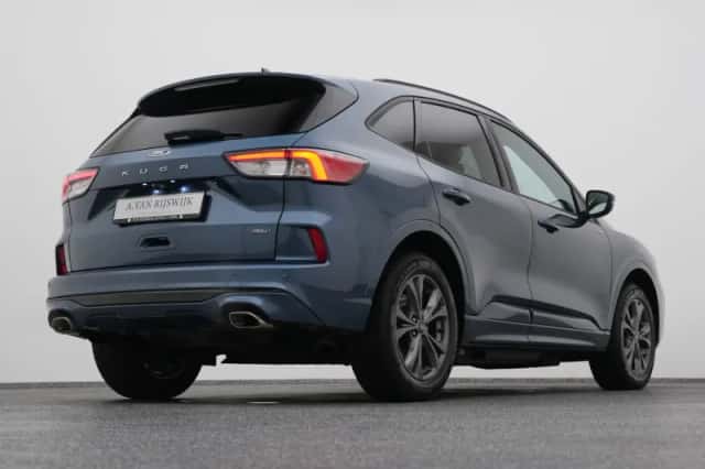 Ford Kuga (2023) thumbnail 16