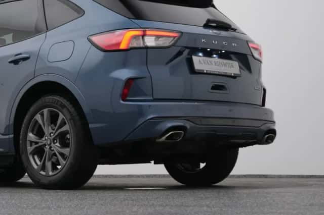 Ford Kuga (2023) thumbnail 22