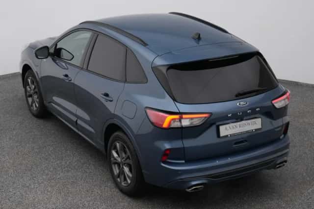 Ford Kuga (2023) thumbnail 25