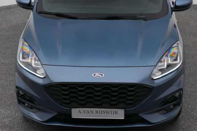 Ford Kuga (2023) thumbnail 30