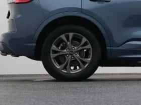 Ford Kuga (2023) thumbnail 41