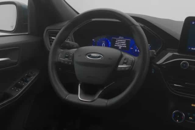 Ford Kuga (2023) thumbnail 7