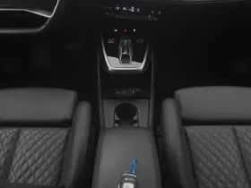 Audi Q4 (2022) thumbnail 13