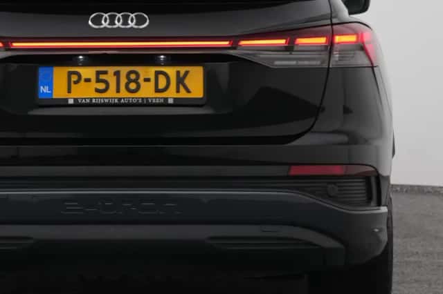 Audi Q4 (2022) thumbnail 21
