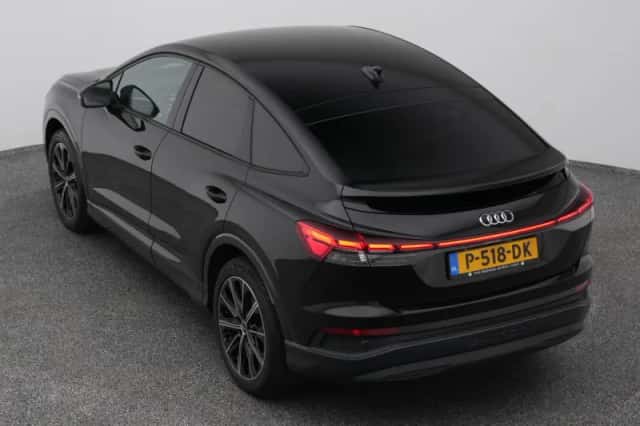 Audi Q4 (2022) thumbnail 26